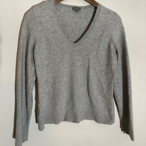 Ann Taylor Sweaters - Ann Taylor Cashmere sweater | Woman’s Large